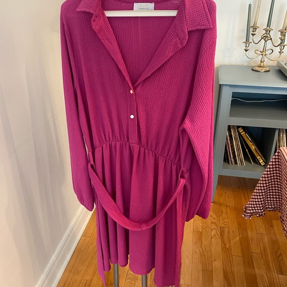 New! Only washed. Beautiful pink dress. 14 quiz - Picture 1 of 4